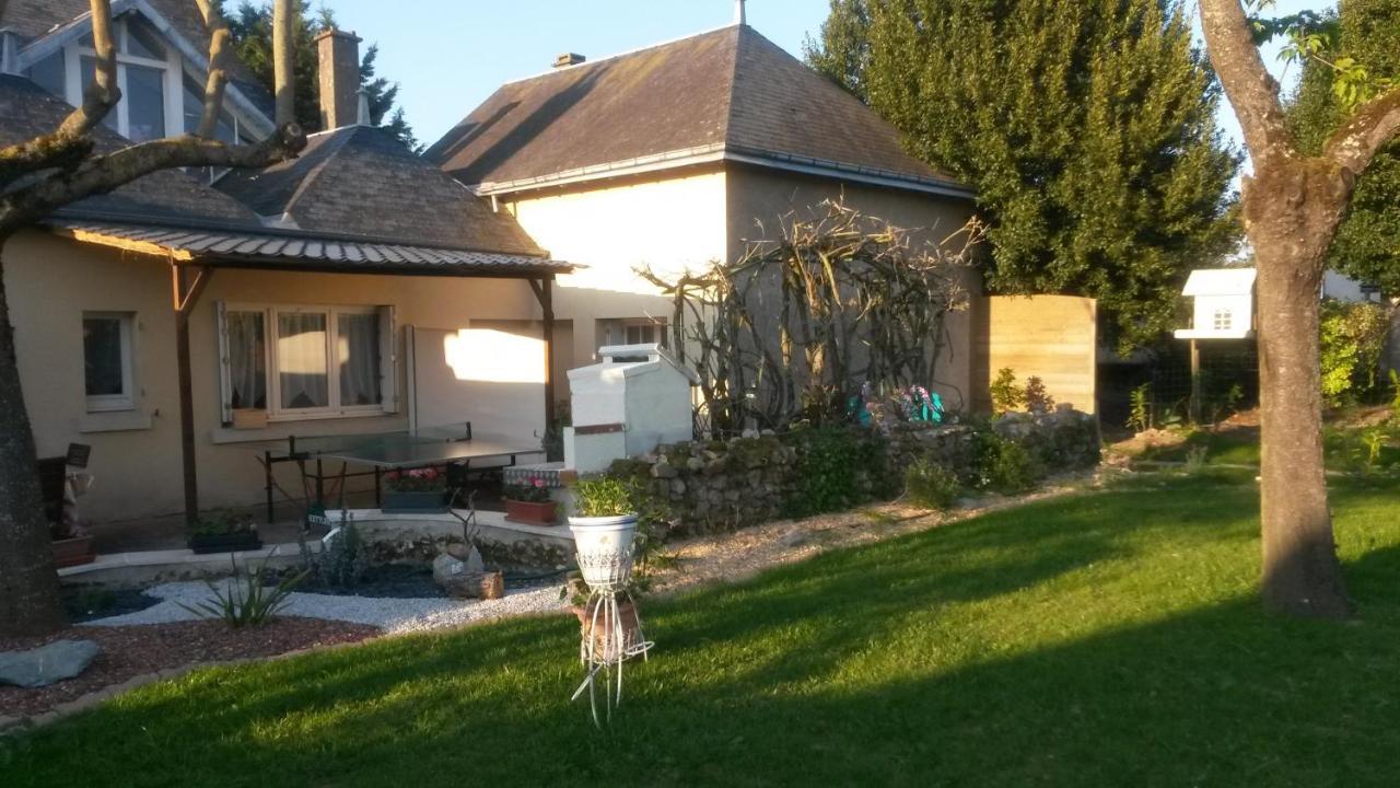 chambre d'hôtes mansardée Saint-Ouen-les-Vignes Esterno foto